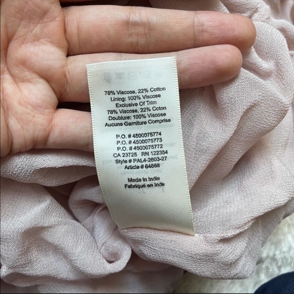 Aritzia Wilfred pink cold shoulder top - Picture 4 of 7